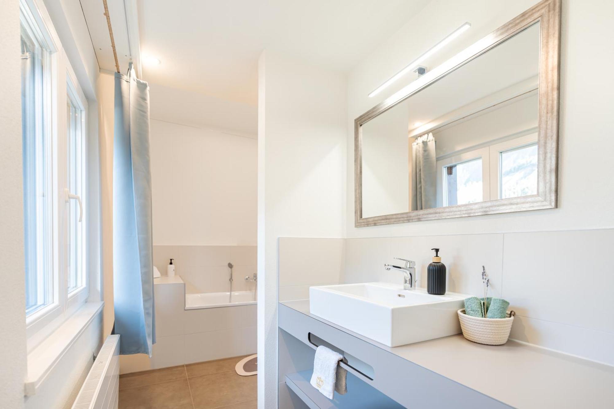 Unique Penthouse With Gallery And Mountain View Kandersteg Bagian luar foto